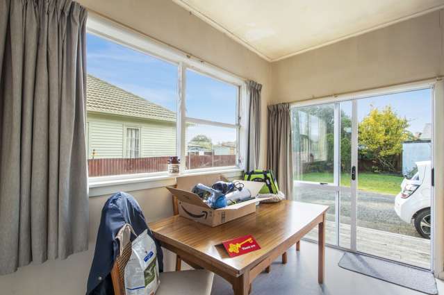 8 Plunket Terrace Hamilton East_4