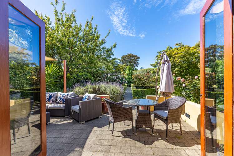 17 Trolove Place Stoke_8