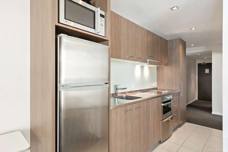 709/85 Beach Road Auckland Central_8