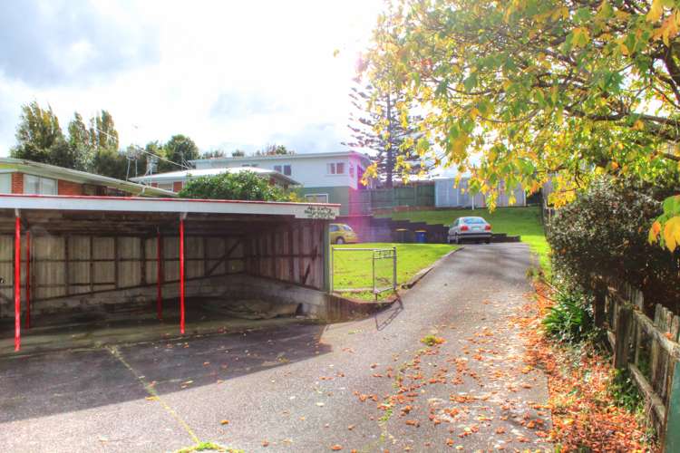 102 Titirangi Road New Lynn_9