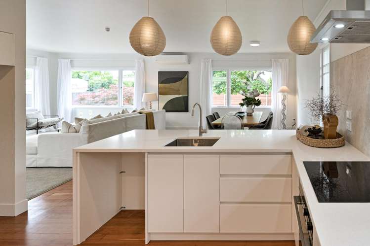 1008 Frederick Street West Mahora_3