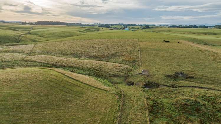 68 Cemetery Road Sanson_6