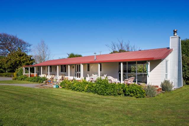 Lifestyle income opportunity - 1.93 ha