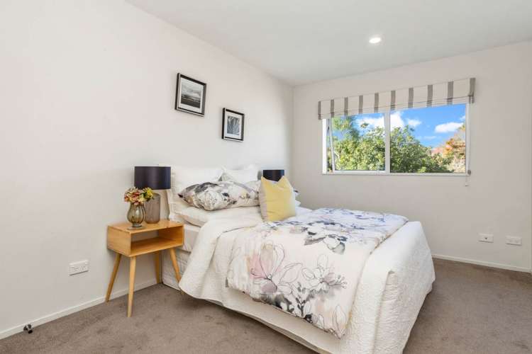 71 Woodward Road Mount Albert_17