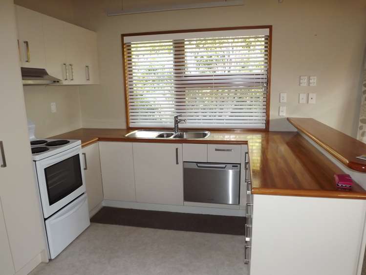 24 West Hoe Road Orewa_6