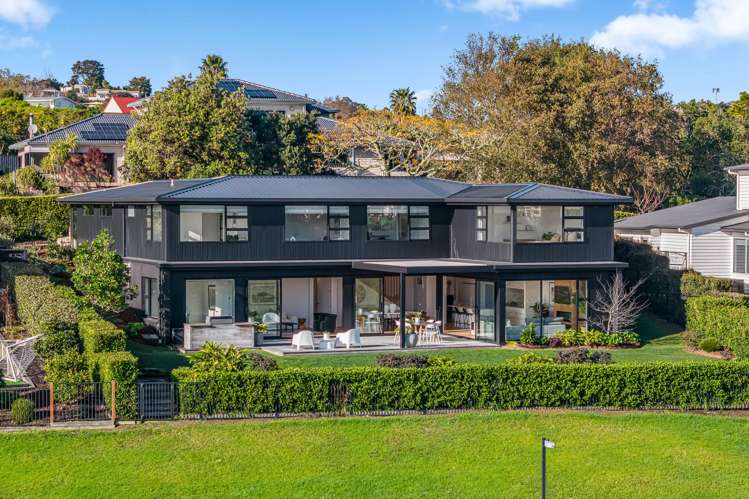 8 Miran Lane Red Beach_26