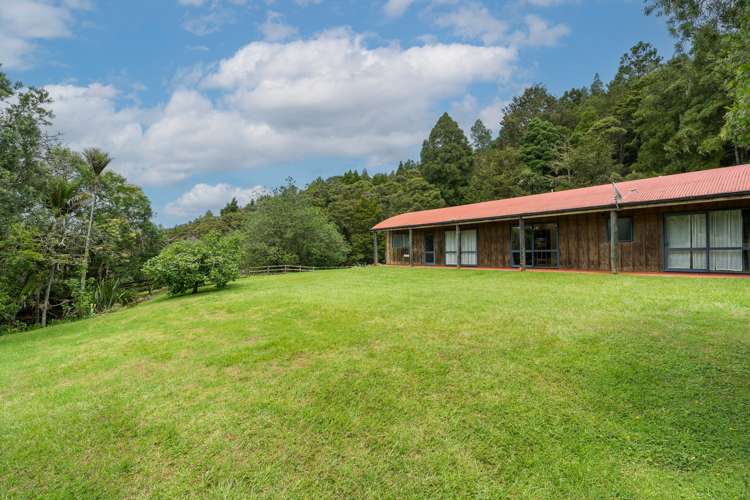 85 Abbey Caves Road Abbey Caves_21