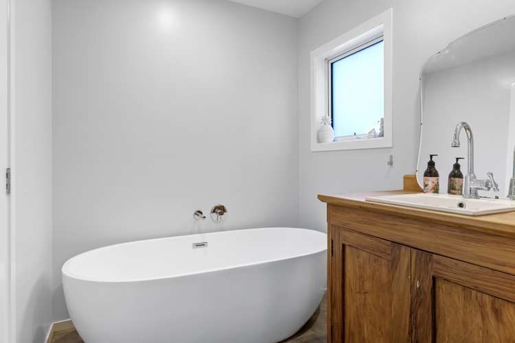 31 Mchughs Road Swannanoa_12