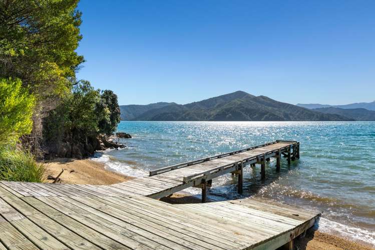 2717 Queen Charlotte Drive Queen Charlotte Sound_24