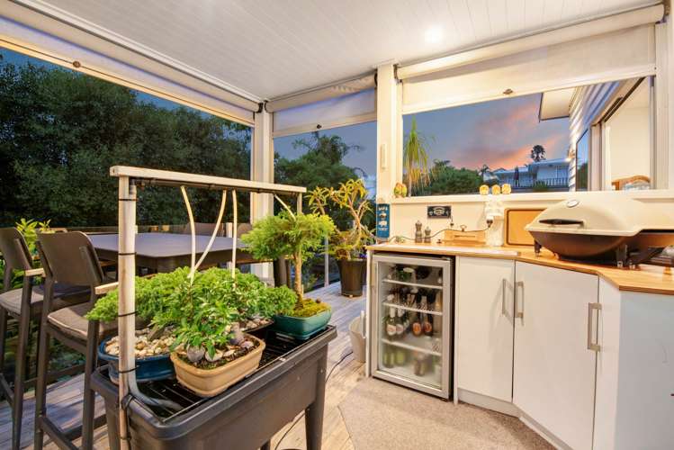 1037 Whangaparaoa Road Tindalls Beach_10