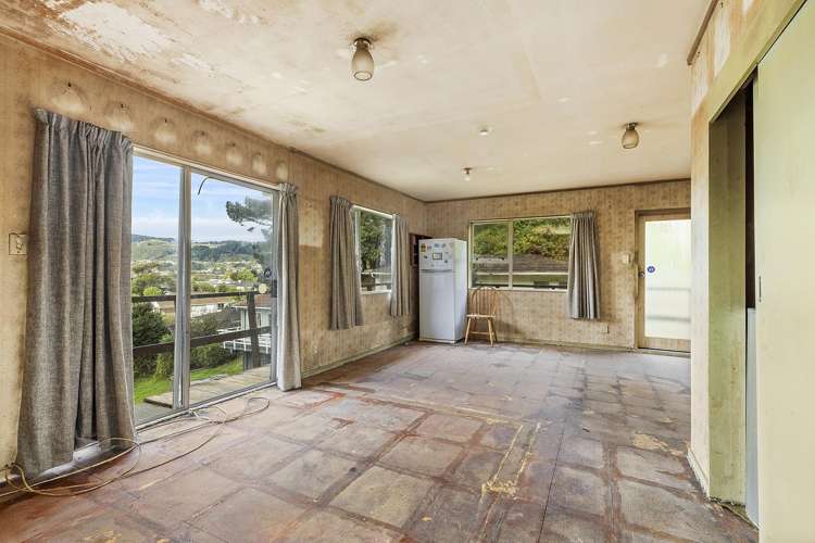 22 Fyvie Avenue Tawa_6