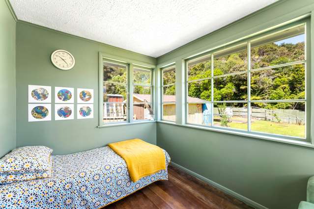 18 Boyd Grove Naenae_3