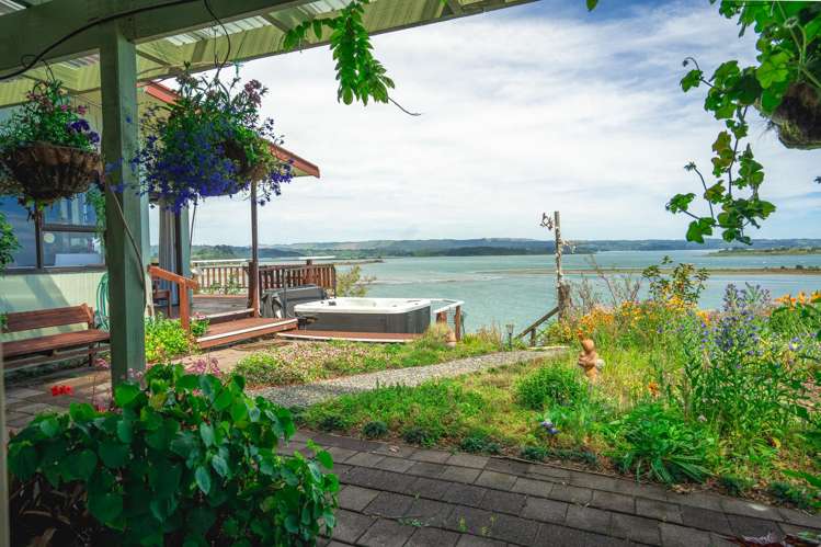 11 and 11A Kuaka Lane Ohiwa_15