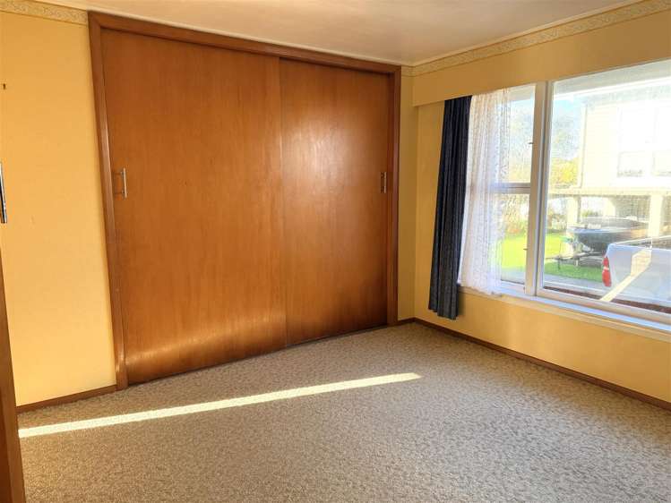 7 Gilbert Road Paroa_16