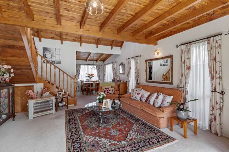 2/6 Kallaroo Place Botany Downs_11