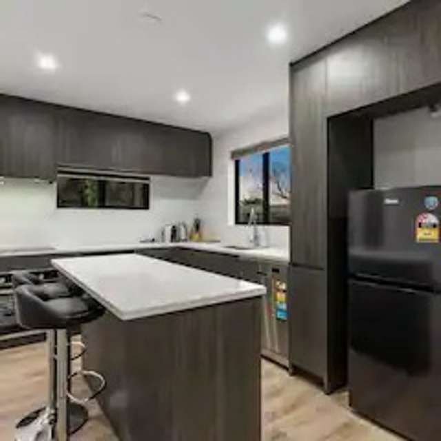 1/18 Jupiter Street 10938_2