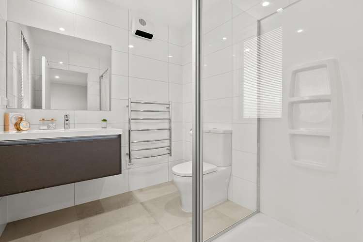 30 Matairangi Avenue Totara Heights_13