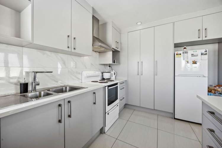 54 Glen Road Ranui_5