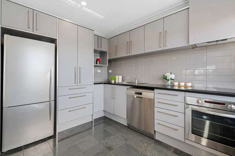 1/8 Yattendon Road St Heliers_3