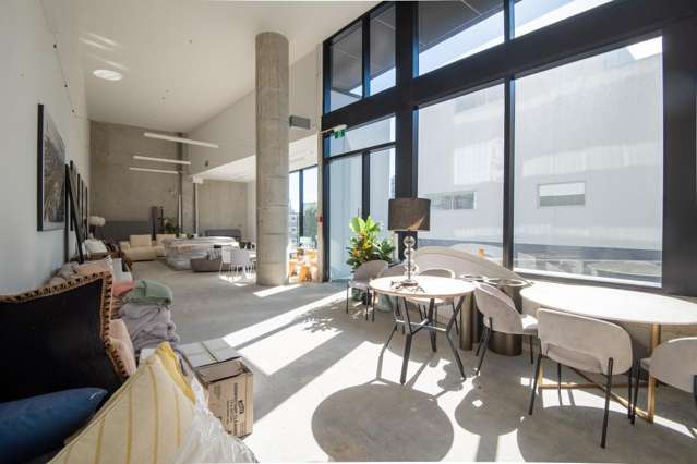 Modern Office or Showroom Space For Lease