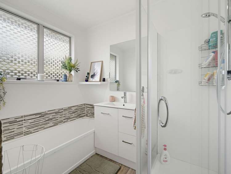 59 Karen Crescent Dinsdale_2
