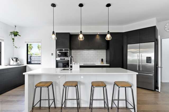 19 Pine Harbour Parade Beachlands_1