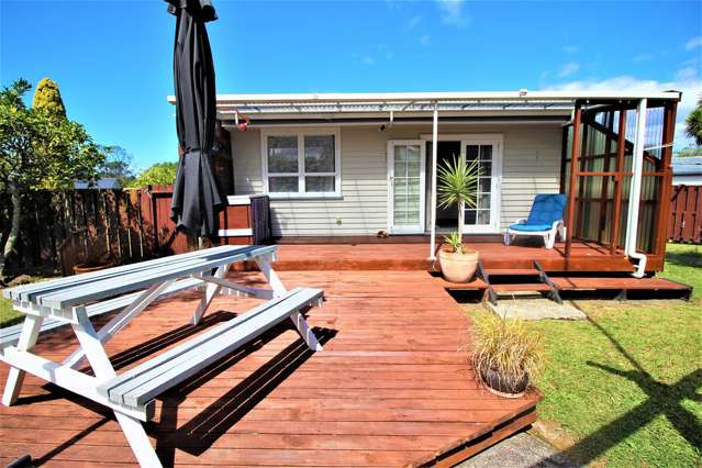 133 Riverpark Crescent Henderson_3