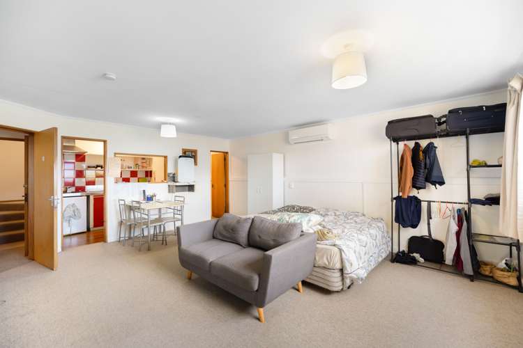 8 Avalon Crescent Fernhill/Sunshine Bay_24