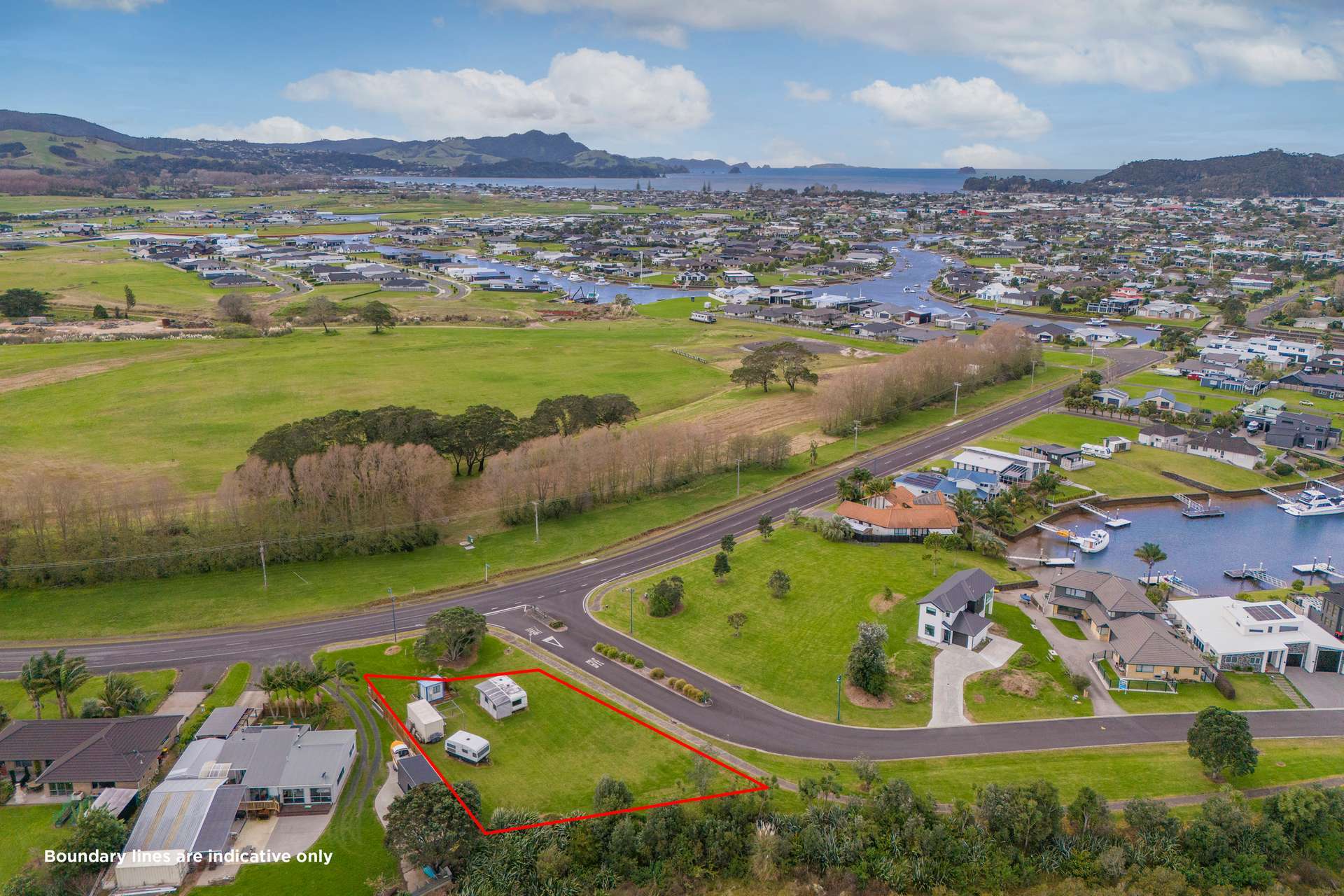 1 Hei Esplanade Whitianga_0