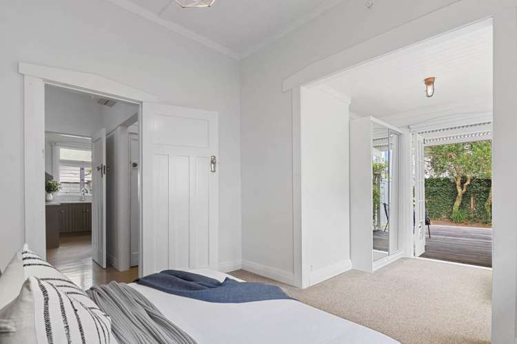 65 Aramoana Avenue Devonport_16