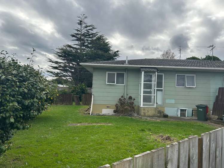 1/23 Challen Close_0