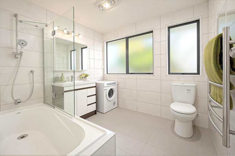 140D Hepburn Road Glendene_13