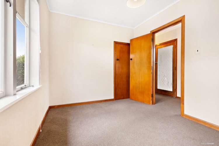 14 Taikata Road Te Atatu Peninsula_13