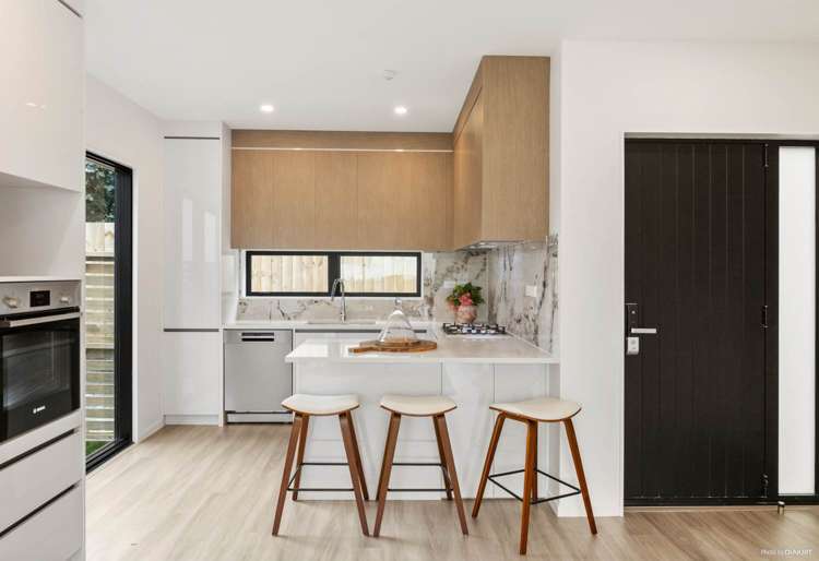 3/9 Helvetia Road Pukekohe_0