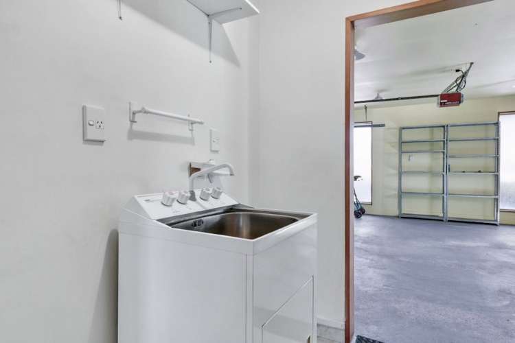 2/61A Strathfield Avenue Dallington_10