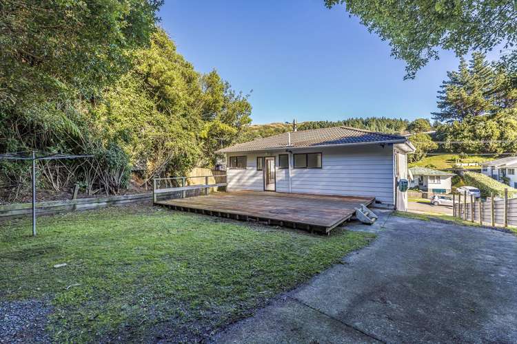 48 Cardiff Crescent Cannons Creek_17