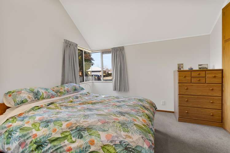 107 Pages Road Allenton_17