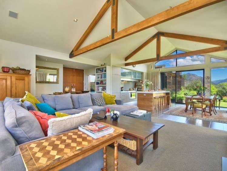 8 Rannoch Drive Jacks Point_5