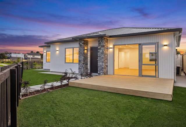 44 Furlough Road Opaheke_1