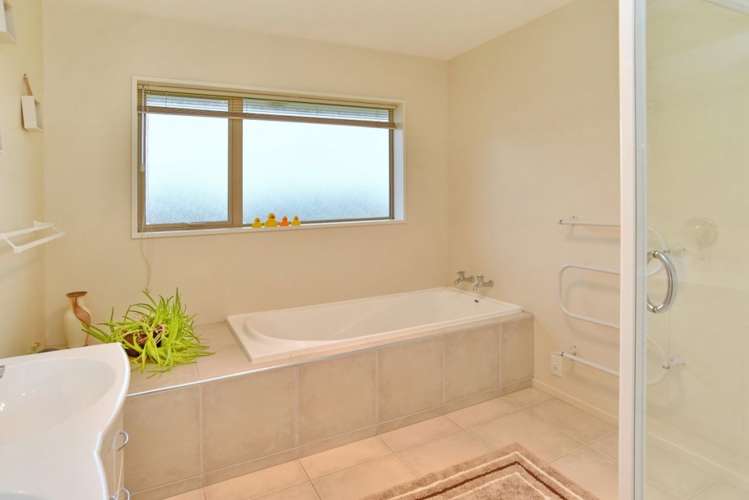 12 Fergus Road Loburn_13