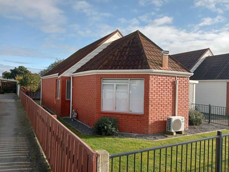 4/53 Bristol Street Levin_2