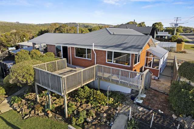 11 Rata Street Kaka Point_1
