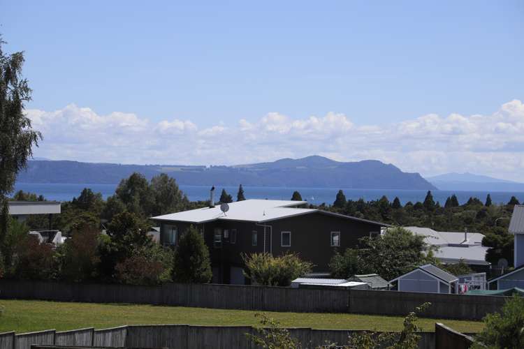 64 Kahotea Drive Motuoapa_18
