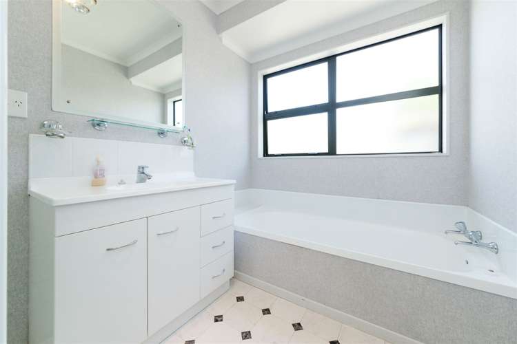 19 Orlando Way Kelvin Grove_14