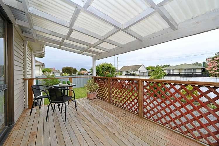 37 Constable Crescent Onekawa_16