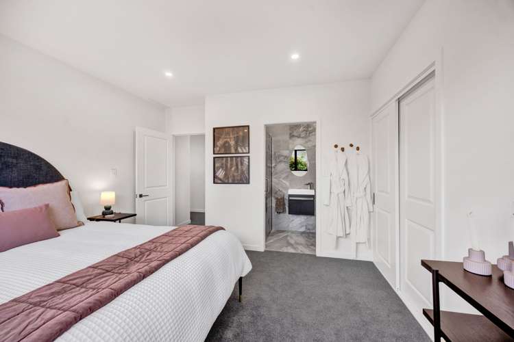 25 County Drive Hawera_32