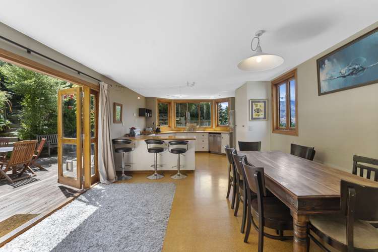 7 Woodbury Rise Queenstown_1