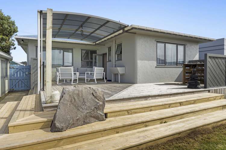 11 Tasman Street Opunake_1