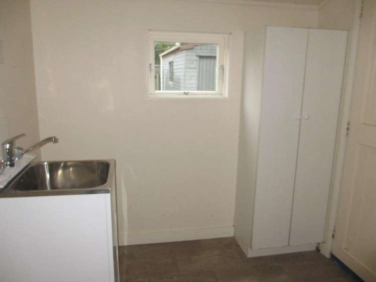 8 Joseph Street West End_8