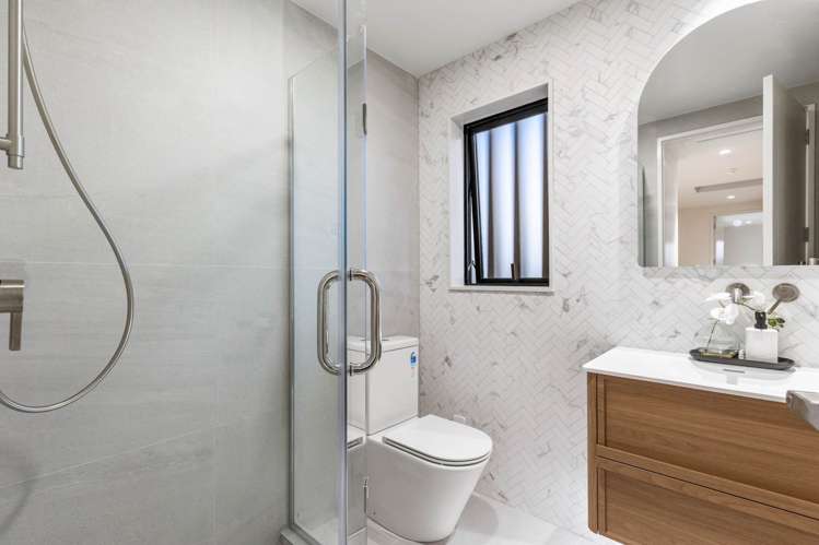 56 Picnic Point  Road Hobsonville_16